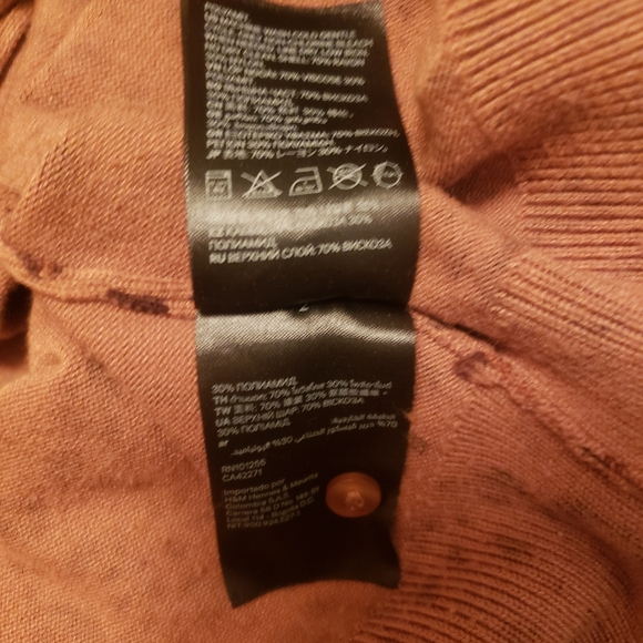 H&M Leopard Print Sweater Set - Picture 10 of 13